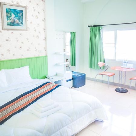 Nine Inn @ Town Phuket Bagian luar foto