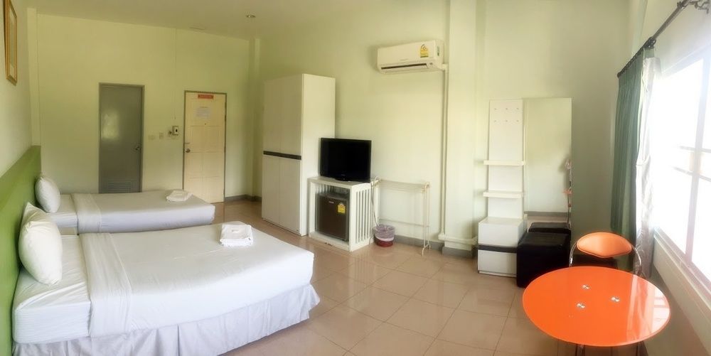 Nine Inn @ Town Phuket Bagian luar foto
