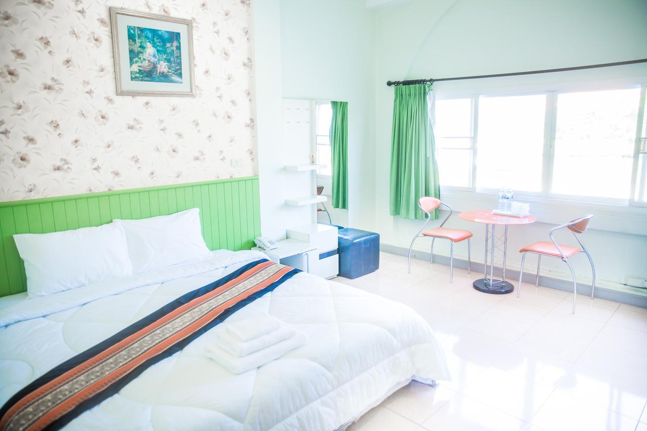 Nine Inn @ Town Phuket Bagian luar foto