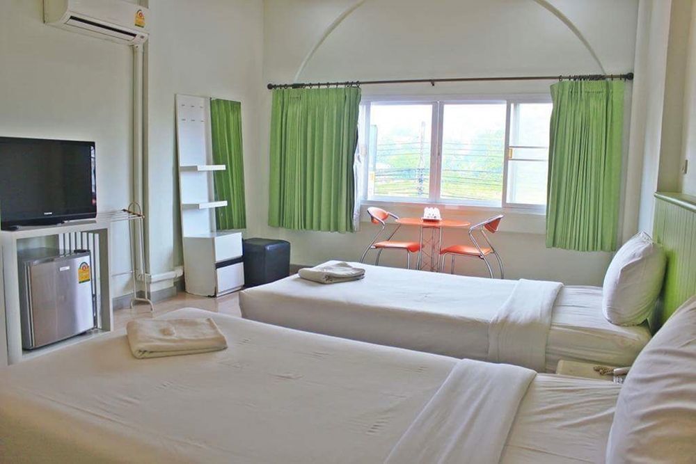 Nine Inn @ Town Phuket Bagian luar foto