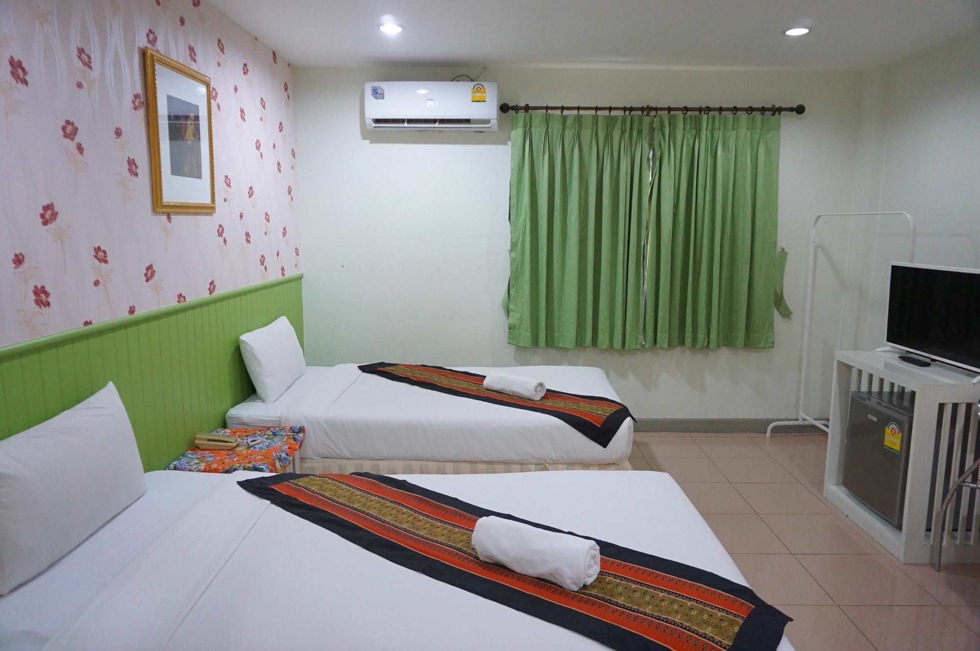 Nine Inn @ Town Phuket Bagian luar foto